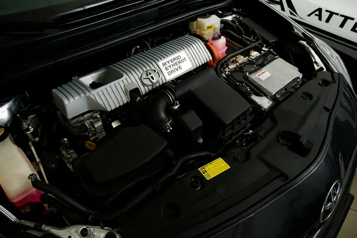 Toyota Prius remontas